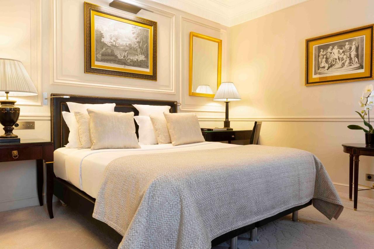 Francois 1Er Hotel Paris Bagian luar foto