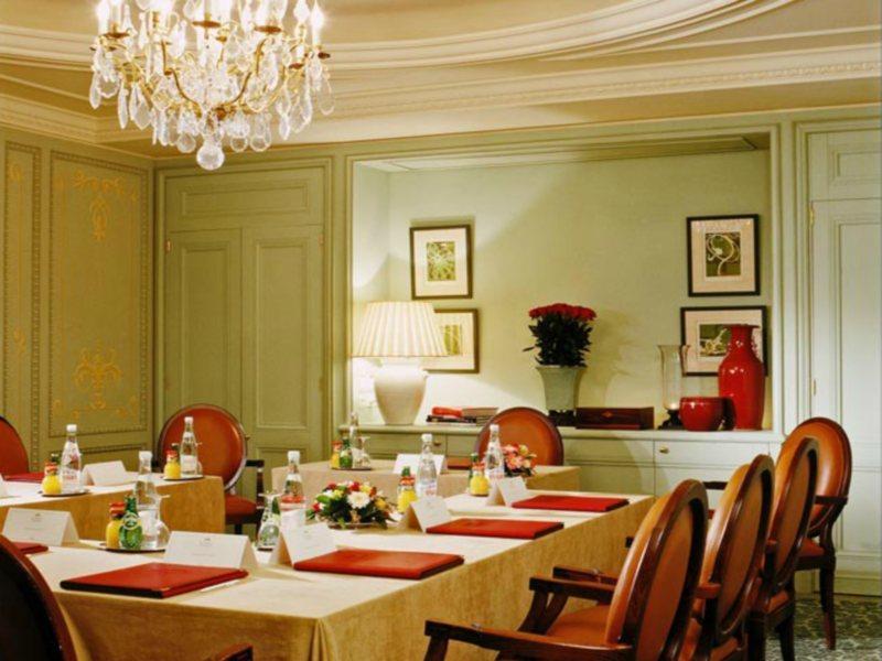 Francois 1Er Hotel Paris Bagian luar foto