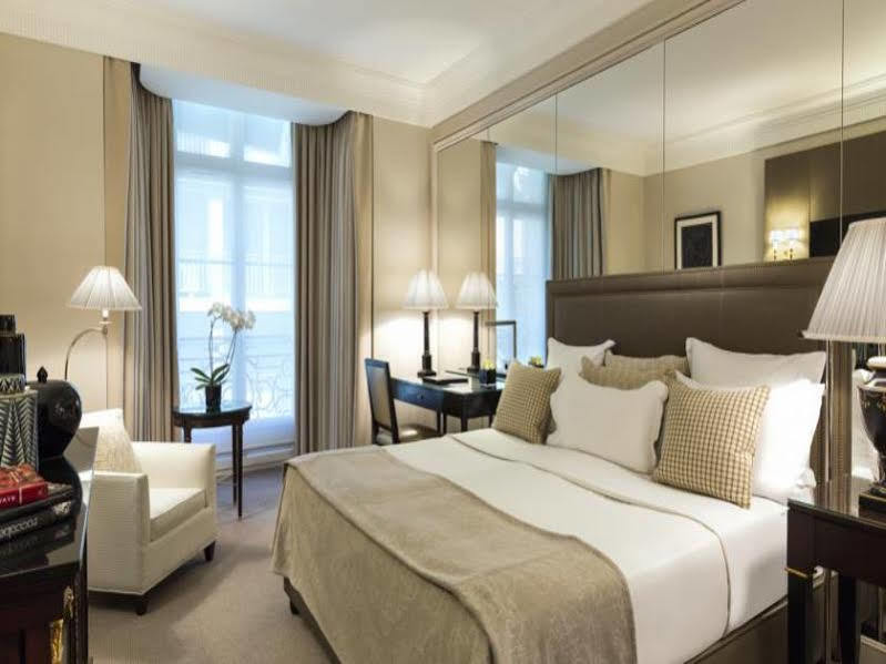 Francois 1Er Hotel Paris Bagian luar foto