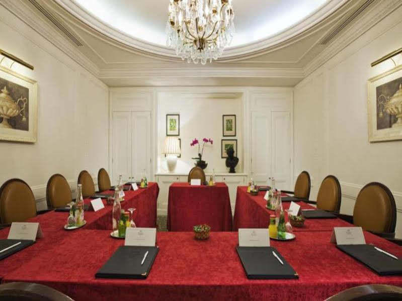Francois 1Er Hotel Paris Bagian luar foto